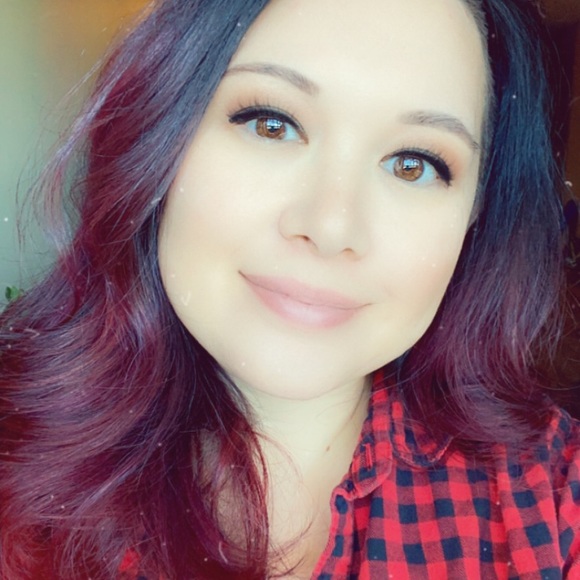 Meet your Posher, Sakari - Picture 1 of 1